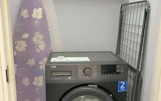 Uyutnaya Prostornaya Yevrodvushka S Vidom Na Goru Flat
