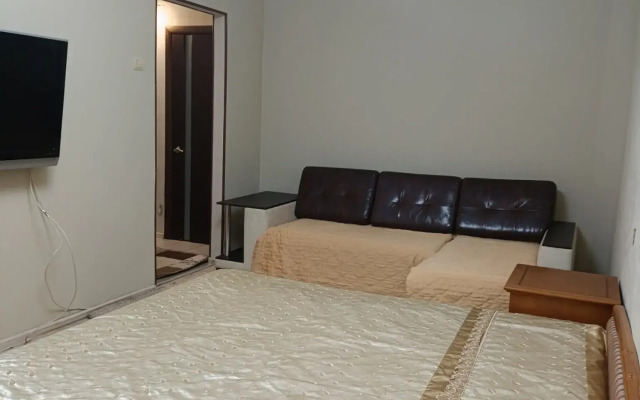 Квартира Двухкомнатная квартира в центре города