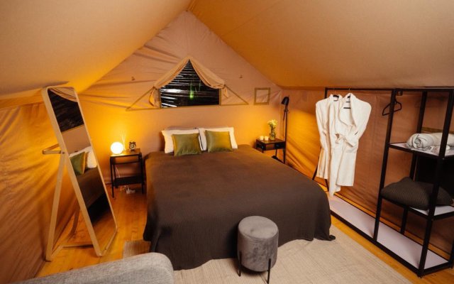 Luchshee Mesto glamping