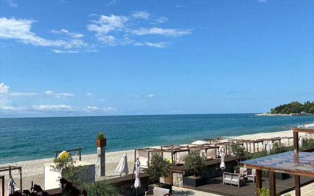 Отель Аламыс