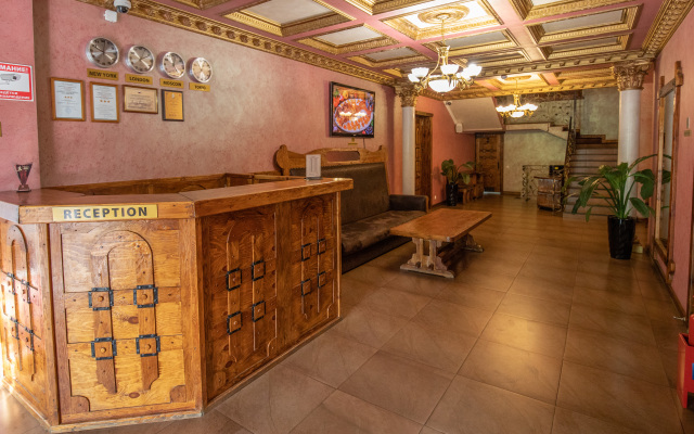 Yuzhniy dvorik Hotel