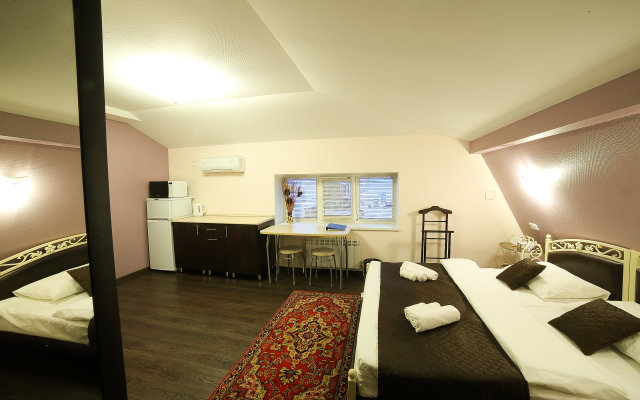 CHELNY INN Hotel