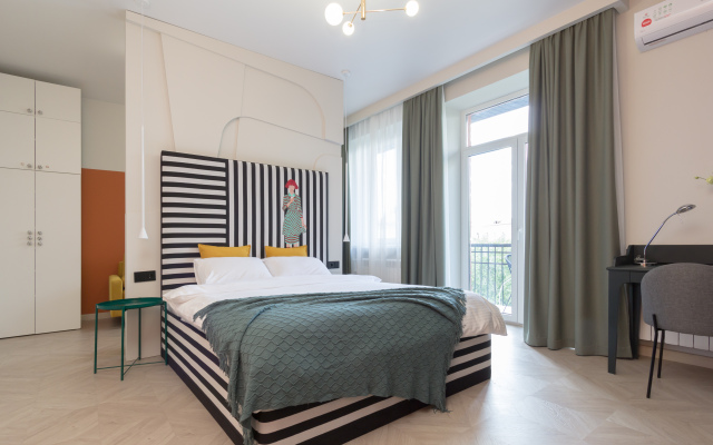 Квартира Величественная сталинка на набережной в историческом центре города-героя.