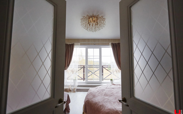 Частный дом Уютный светлый  дом в окружении природы