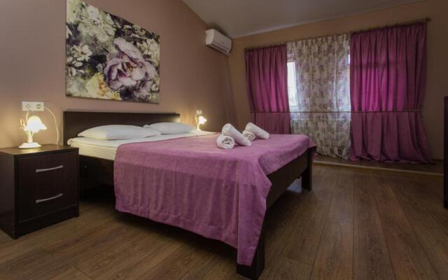 Tsvetnoj 5 Hotel