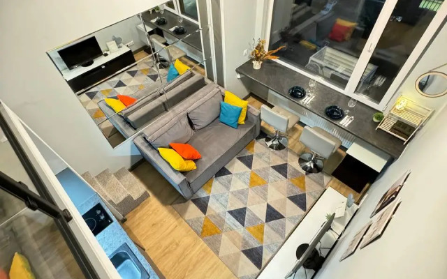 Dvukhurovnevye u metro Nagornaya Apartments