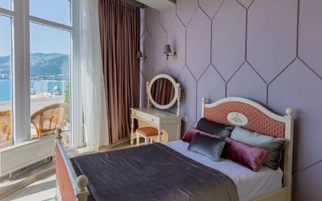 Квартира на Красногвардейской 38АлитА