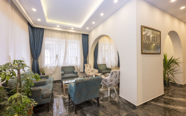 Legend Tulip Hotel