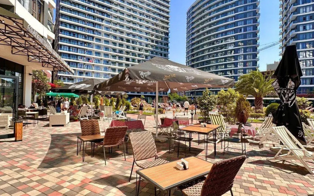 White Sails E 804 Apartments