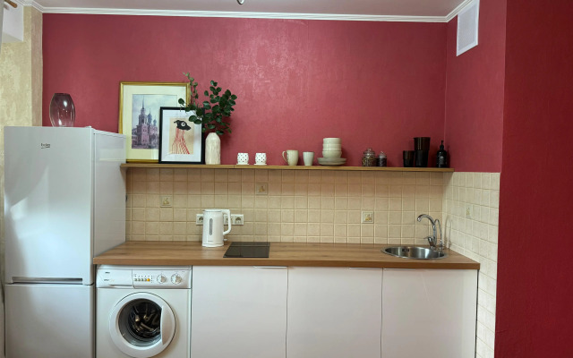 Uyutnaya Studiya Bordo Flat