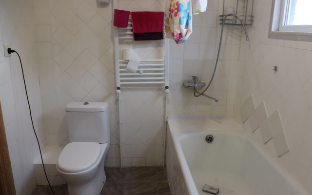Picnic hostel Guest House