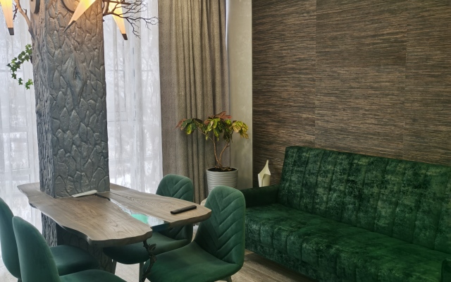 Trekhkomnatnaya V Klubnom Dome Na Rodionova Flat