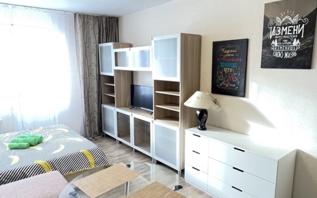 Prospekt Astrakhova 9 Apartments