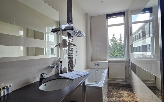 Отель Форест