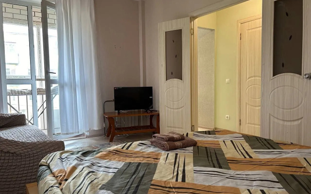 Na Shkolnoy 8a Flat