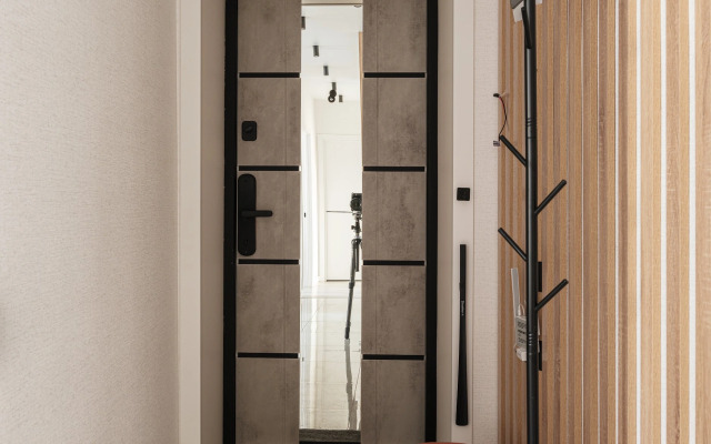 Трехкомнатная Квартира в Центре с Новым Ремонтом