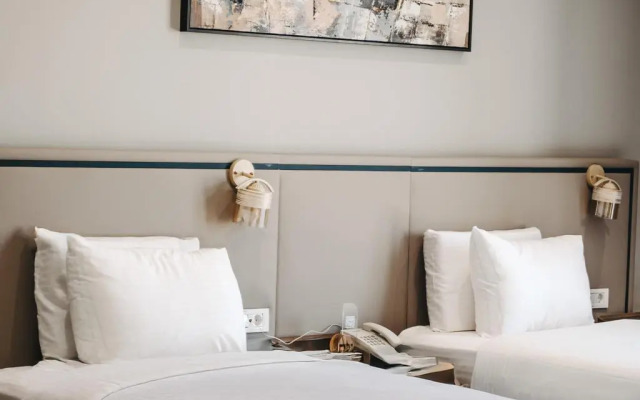Port Marine By Hollywood Hotel