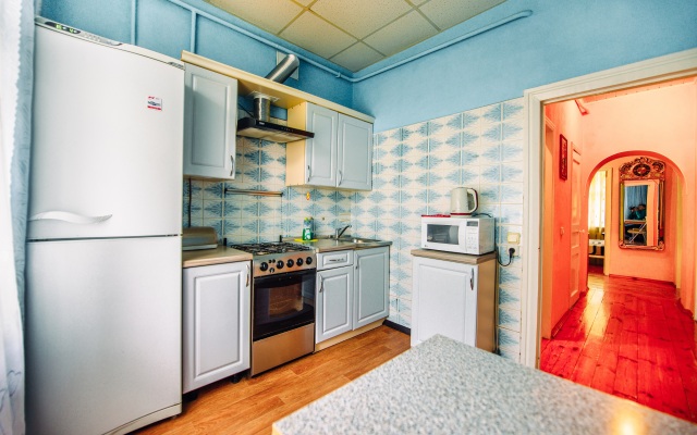 Tsentr Goroda Internatsionalnaya 92 Two-room Apartments
