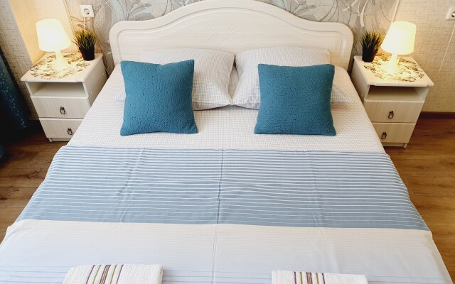 Апартаменты Отличная квартира с видом на город