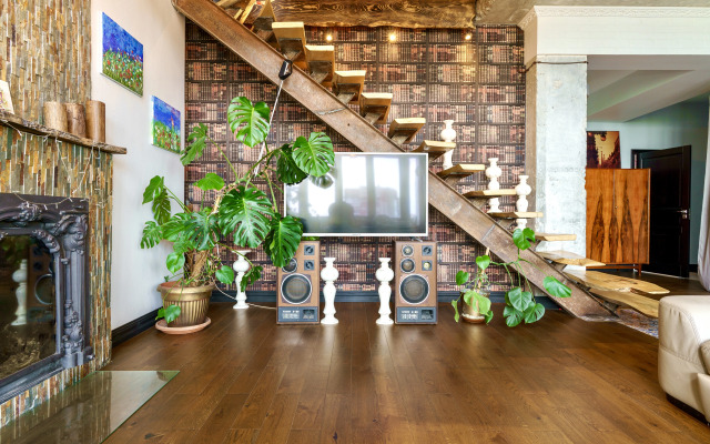 Апартаменты ApartMari Шикарные 4-комнатные апартаменты Лофт в центре