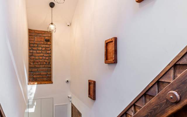 M1C Apartments