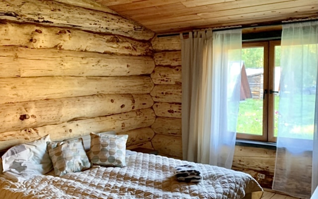 Tyungur Hotel