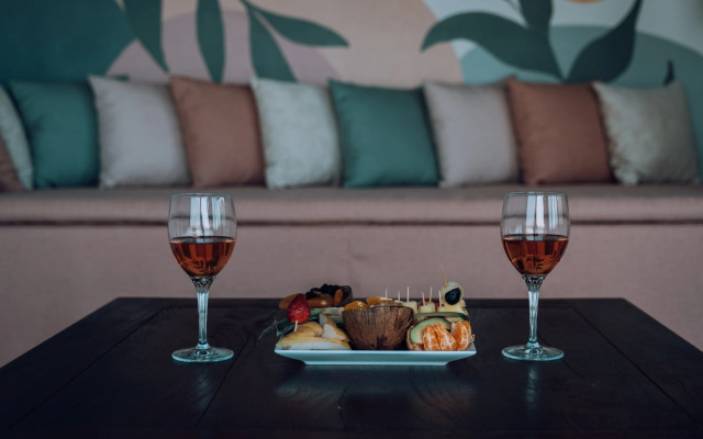 Отель Yediburunlar Lighthouse Boutique & Restaurant