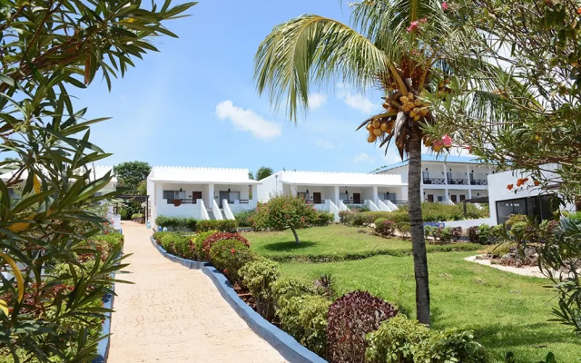 Курортный отель Canary Kendwa Beach Resort