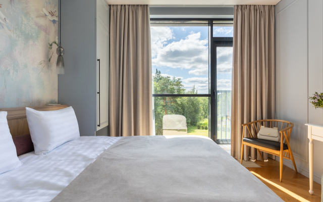 Leon Estate Hotel