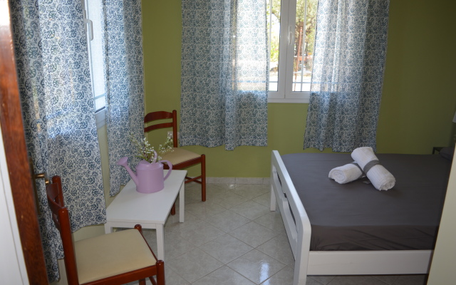 Monte Caputo HolidayHouse Guest House