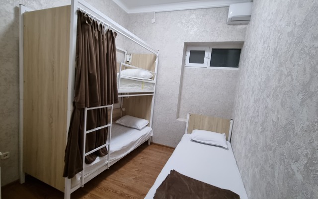 Muborak Hostel