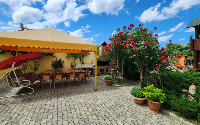 Частный дом Деревянный коттедж