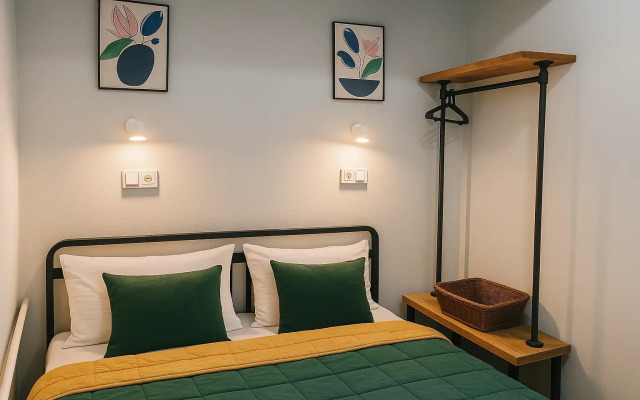 Апартаменты Metro Plus