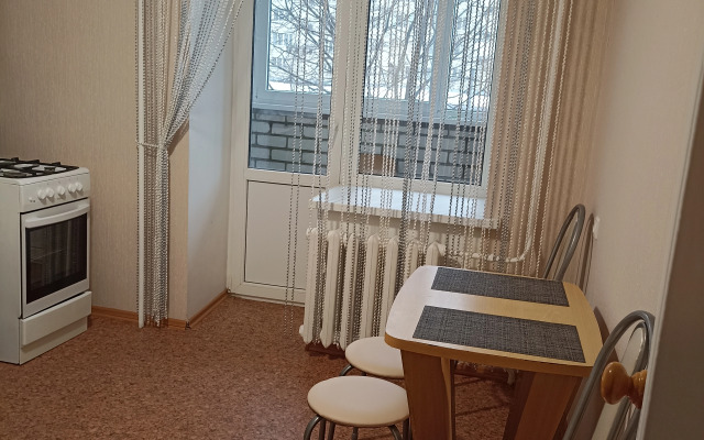 Квартира двухкомнатная на Севастопольской 105