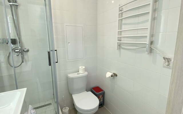 V Yuzhno-Sakhalinske 17 Etazh Flat
