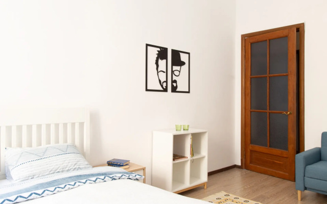 Апартаменты Город Рек на Большой Конюшенной 4/6/8 New