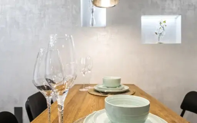 Апартаменты Бизнес с Балконом Elite Apartments