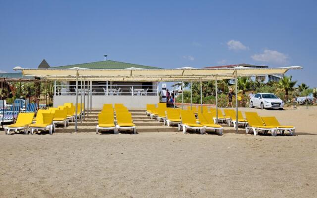 Opia Hotel