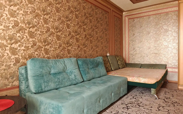 Квартира двухкомнатная на проспекте Кирова 411