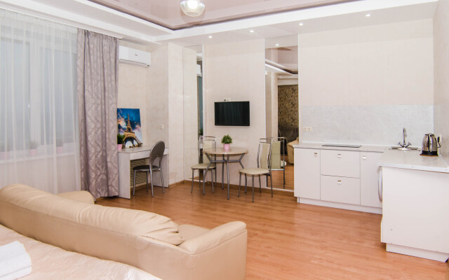 Apartment on MOPR Square