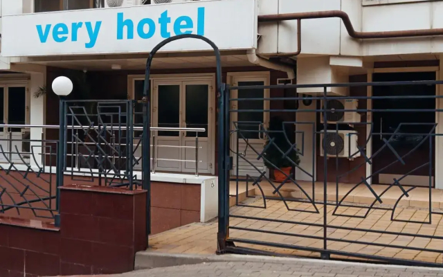 Отель Very Hotel