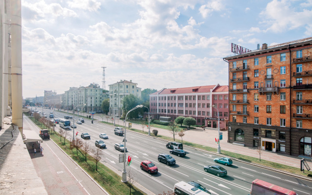 V Tsentre Goroda Apartments