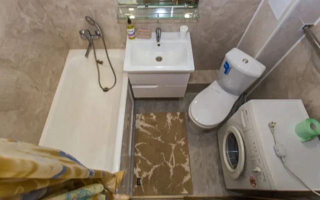 Na Prospekte Okeanskiy 90 Flat