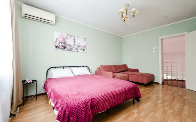 Dom S Basseynom I Saunoy V Khimkakh Starbeevo Private House