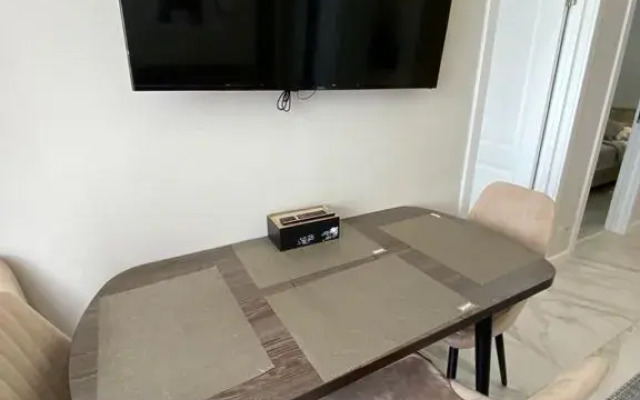 Na Ulitse Pervomayskoy 1 Flat