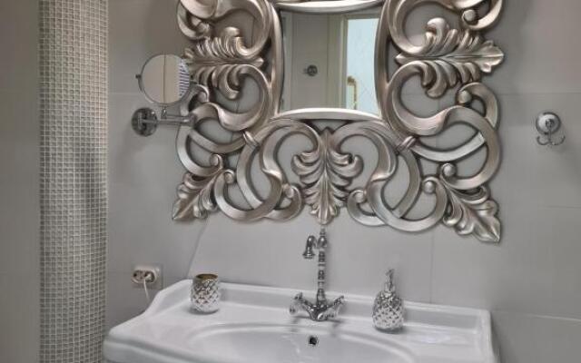 Apart39 U Muzeya Yantarya VIP Apartments