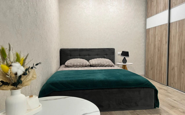 S lyubovyu Flat