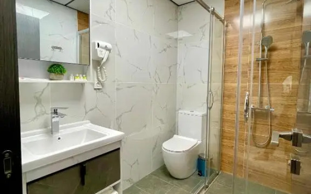 Отель Alpha Plaza