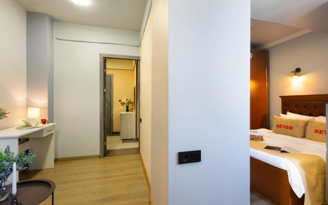 KeyGo #0015, 2 Bedroom, Balcony, City Center Apartments