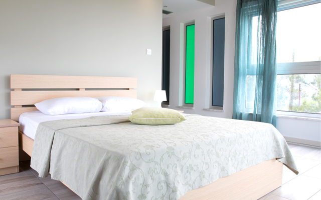 Med Coast Deluxe Villa